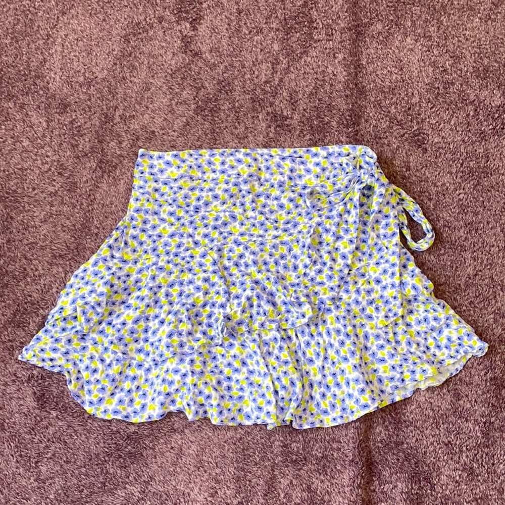 Forever, 21 flowy floral printed mini skirt